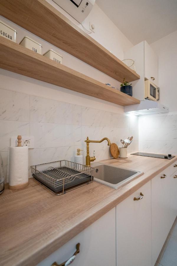 Starry Night Studio Apartment Рієка Екстер'єр фото